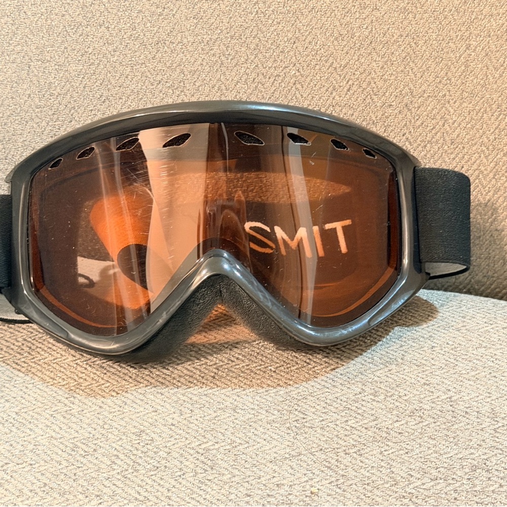 Smith Black Ski/Goggles with Amber Lens